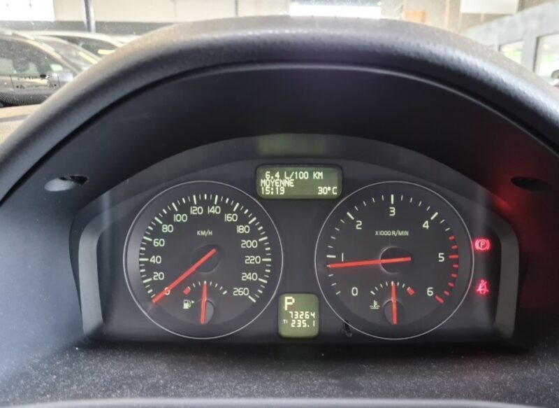 VOLVO C30 2.0 136 Cv 73 200 Kms / BOITE AUTO CUIR TOIT OUVRANT / ORIGINE FRANCE - Garantie1an