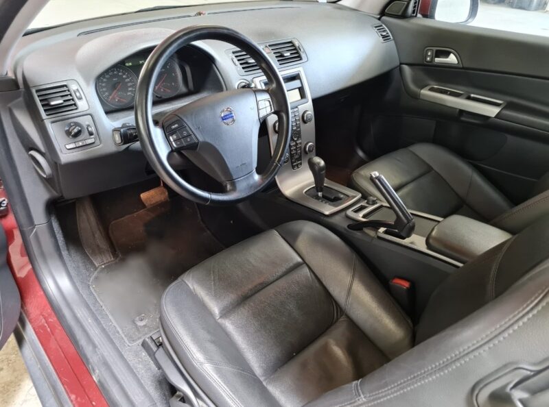 VOLVO C30 2.0 136 Cv 73 200 Kms / BOITE AUTO CUIR TOIT OUVRANT / ORIGINE FRANCE - Garantie1an