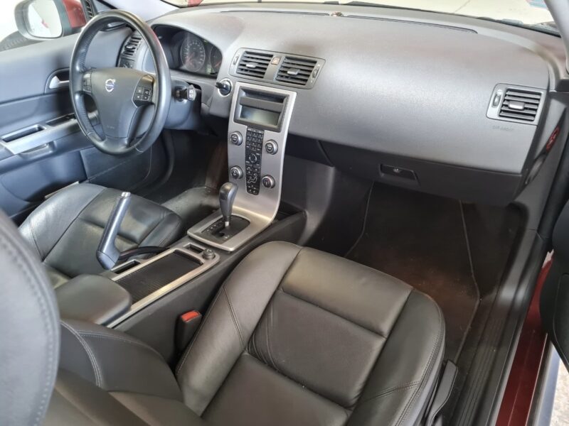 VOLVO C30 2.0 136 Cv 73 200 Kms / BOITE AUTO CUIR TOIT OUVRANT / ORIGINE FRANCE - Garantie1an