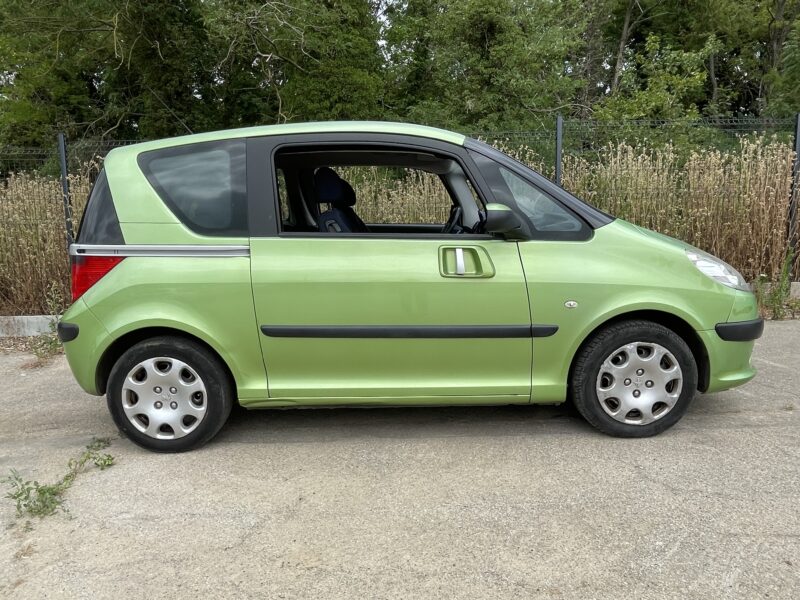 PEUGEOT 1007 2005