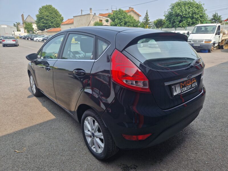 FORD FIESTA VI 2010