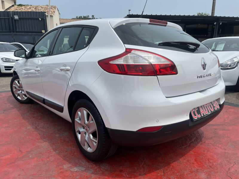 RENAULT MEGANE III 2011