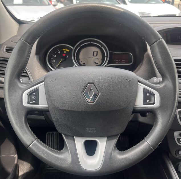 RENAULT MEGANE III 2011
