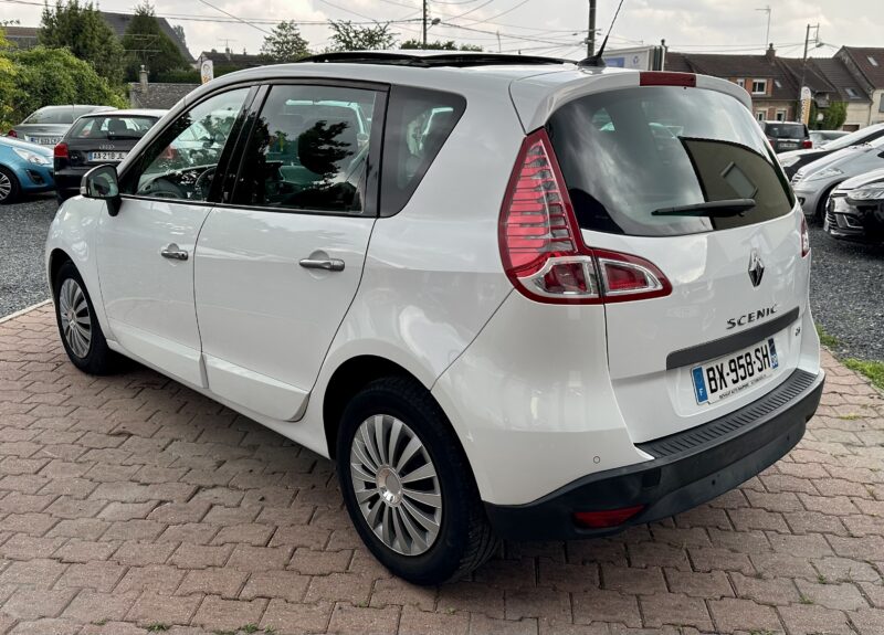 RENAULT MEGANE SCENIC 2011