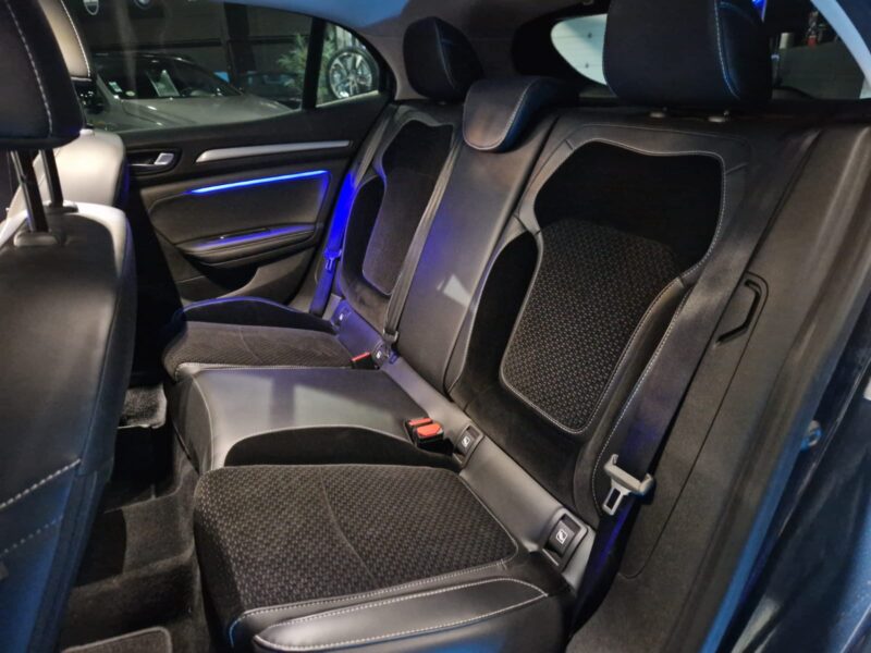 RENAULT MEGANE IV 1.2 TCe 130cv Intens BVM6 // 4 PNEUS NEUF/ENTRETIEN A JOUR/HISTORIQUE DISPONIBLE