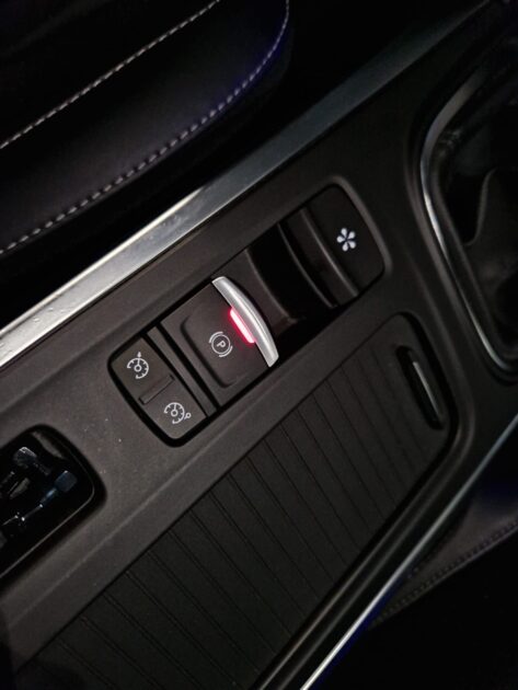 RENAULT MEGANE IV 1.2 TCe 130cv Intens BVM6 // 4 PNEUS NEUF/ENTRETIEN A JOUR/HISTORIQUE DISPONIBLE