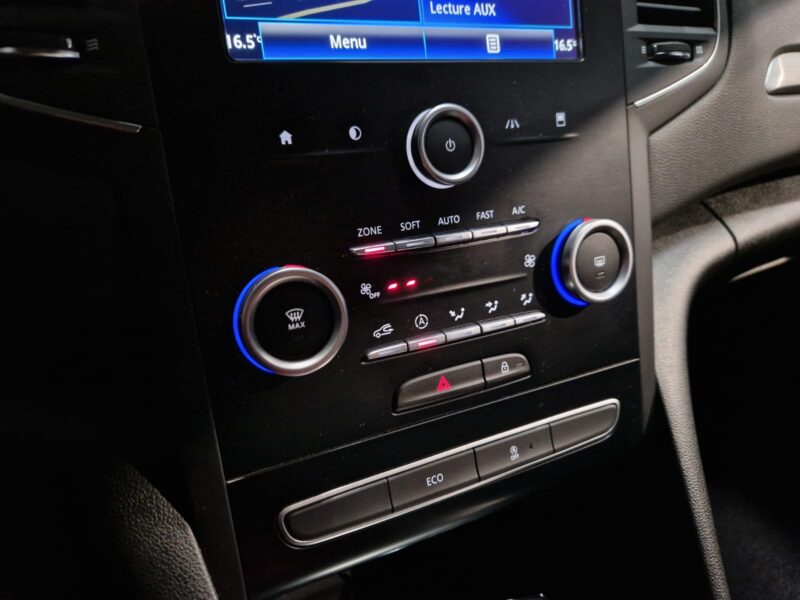 RENAULT MEGANE IV 1.2 TCe 130cv Intens BVM6 // 4 PNEUS NEUF/ENTRETIEN A JOUR/HISTORIQUE DISPONIBLE