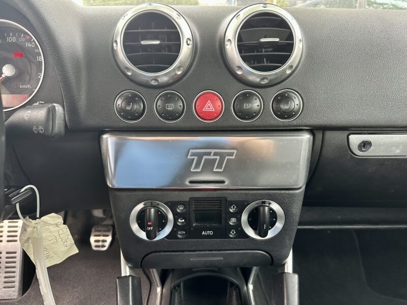 AUDI TT 2001