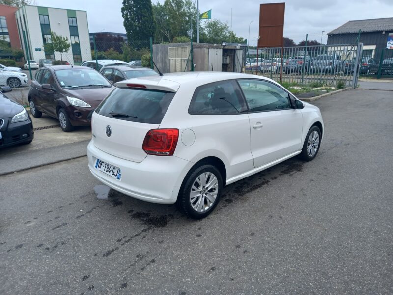 VOLKSWAGEN POLO V 2014