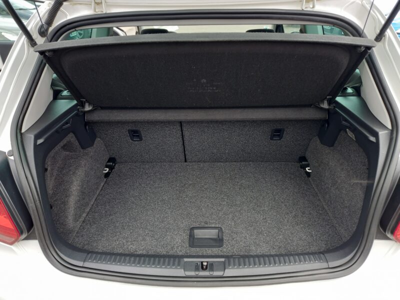 VOLKSWAGEN POLO V 2014