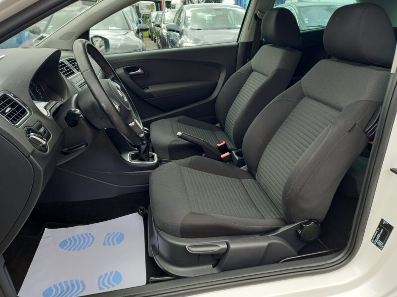 VOLKSWAGEN POLO V 2014