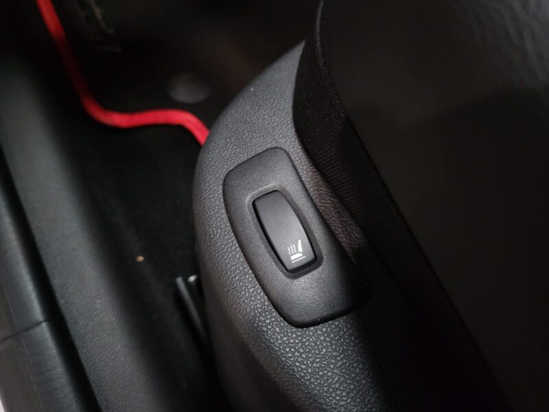 RENAULT CLIO IV 1.6 RS Trophy 220 cv RS MONITOR / SIEGE CHAUFFANTS / CAMERA