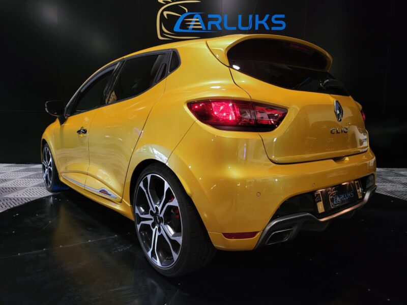 RENAULT CLIO IV 1.6 RS Trophy 220 cv RS MONITOR / SIEGE CHAUFFANTS / CAMERA