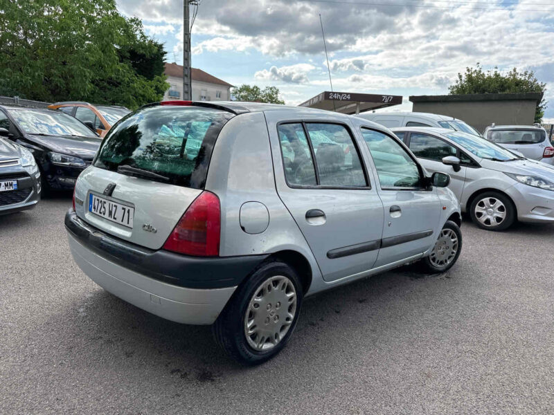 RENAULT CLIO II 2000