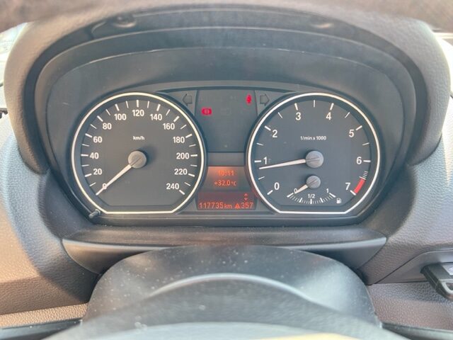 BMW SERIE 1 118i 143CH CABRIOLET 