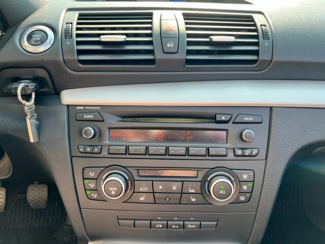 BMW SERIE 1 118i 143CH CABRIOLET 