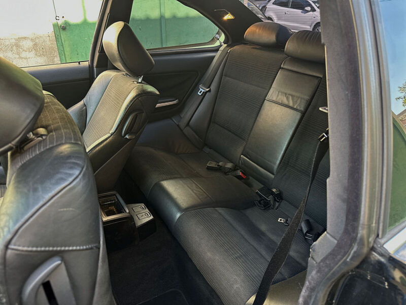 BMW SERIE 3 330 CD EDITION SPORT PAYEZ EN 4 X 