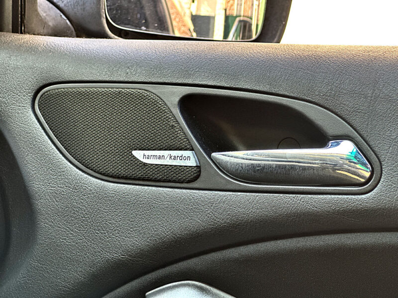 BMW SERIE 3 330 CD EDITION SPORT PAYEZ EN 4 X 