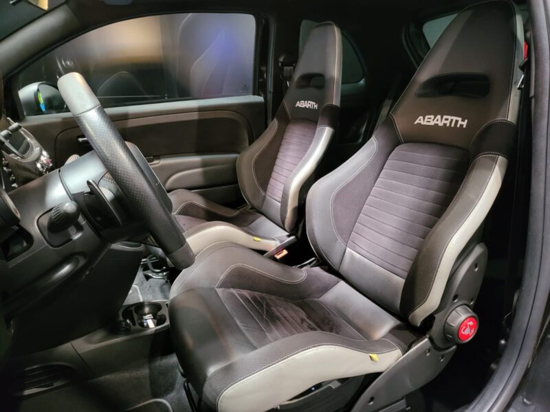 FIAT 500 ABARTH 595 Competizione 1.4 T-Jet 180cv Dualogic 3p // TOIT OUVRANT/BLUETOOTH/RADAR-AR