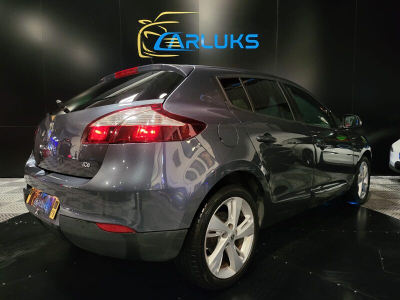 RENAULT MEGANE III 1.2 TCe 130cv Limited 5p // PREMIERE MAIN/GPS/BLUETOOTH/RADAR-AR