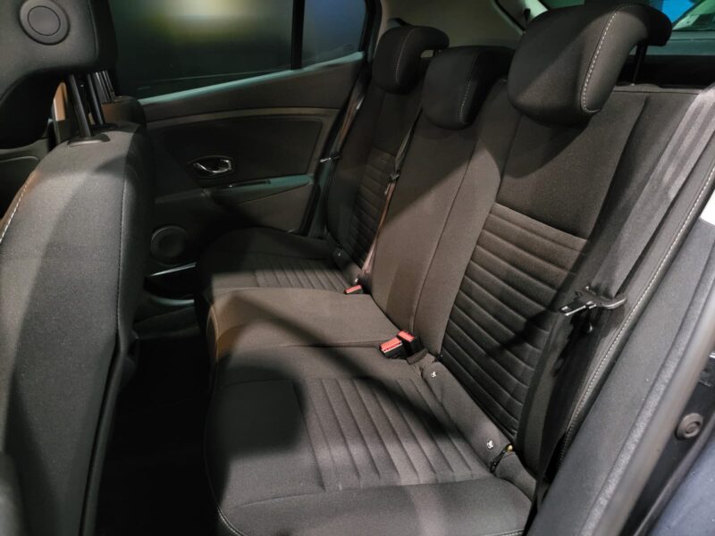 RENAULT MEGANE III 1.2 TCe 130cv Limited 5p // PREMIERE MAIN/GPS/BLUETOOTH/RADAR-AR