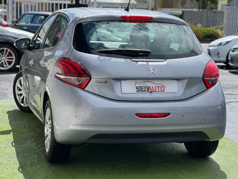 PEUGEOT 208 2019