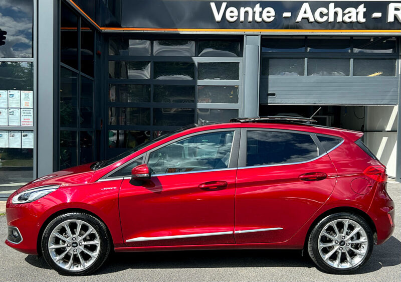 FORD FIESTA 7 VII VIGNALE 1.5 TDCI 120 Cv 1ERE MAIN / FULL OPTIONS CARPLAY T. OUVRANT - Garantie1an