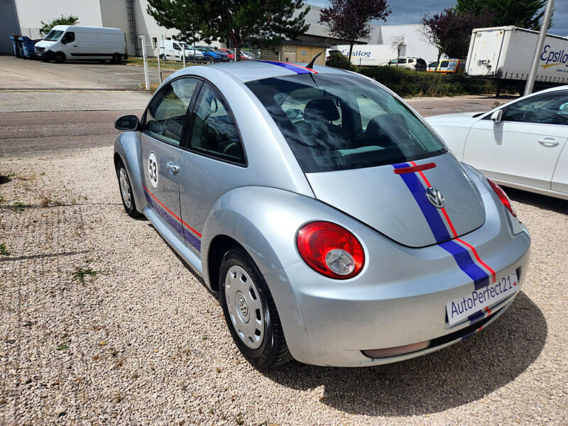 VOLKSWAGEN NEW BEETLE 2006