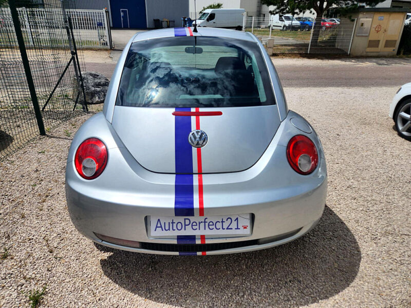 VOLKSWAGEN NEW BEETLE 2006