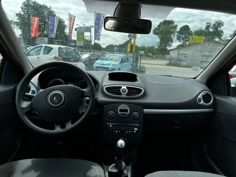 RENAULT CLIO 2009