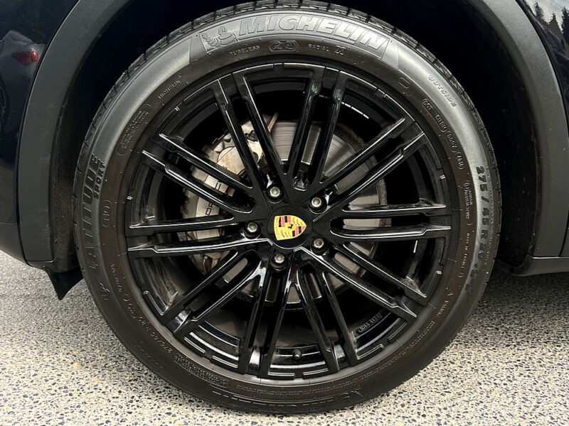 PORSCHE CAYENNE II S 4.8 V8 400 Cv 29 800 Kms 1ERE MAIN ORIGINE FRANCE / TOIT OUVRANT CRIT AIR 1