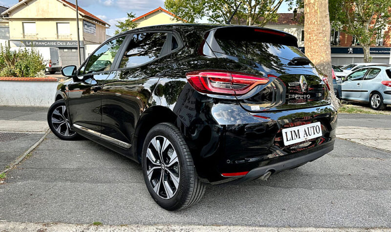 RENAULT CLIO 2021