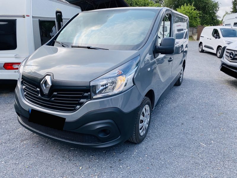 RENAULT TRAFIC III Camionnette 2017