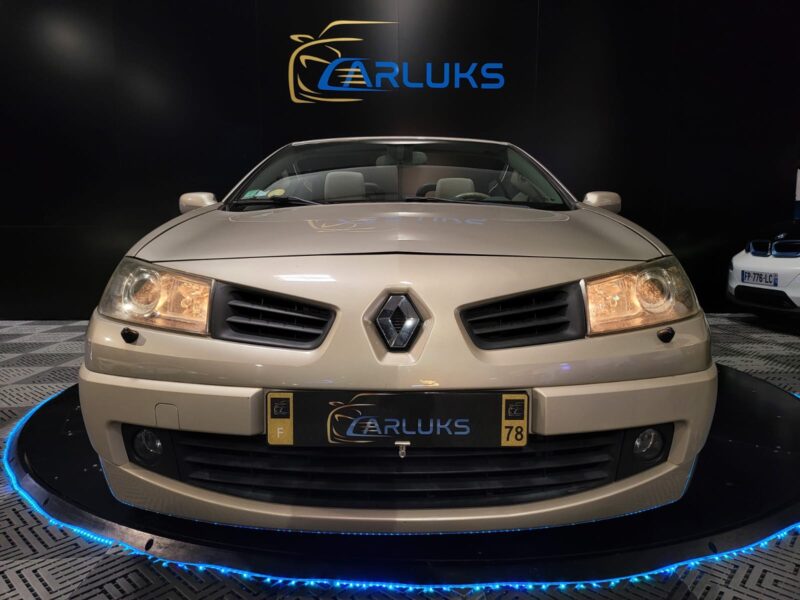 RENAULT MEGANE CC 1.9 dCi 130cv Privilège BVM6 3p // PREMIERE MAIN/CAPOTE ELECTRIQUE/RADAR-AR