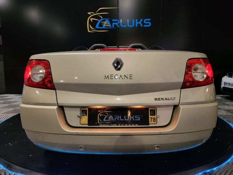 RENAULT MEGANE CC 1.9 dCi 130cv Privilège BVM6 3p // PREMIERE MAIN/CAPOTE ELECTRIQUE/RADAR-AR