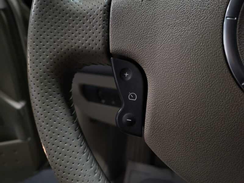 RENAULT MEGANE CC 1.9 dCi 130cv Privilège BVM6 3p // PREMIERE MAIN/CAPOTE ELECTRIQUE/RADAR-AR