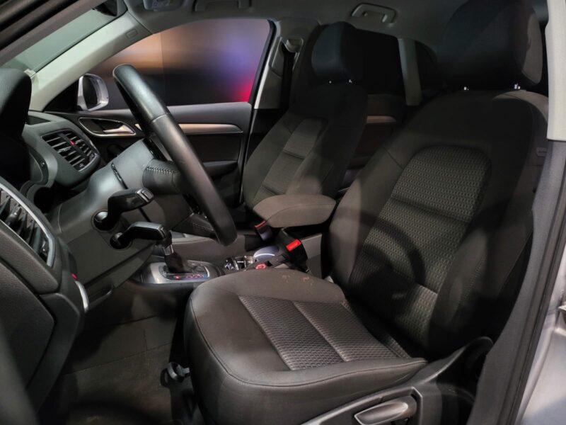 AUDI Q3 2.0 TDI 150cv Ultra Ambiente S-Tronic7 Quattro // SIEGES CHAUFFANT/RADAR-AR/BLUETOOTH