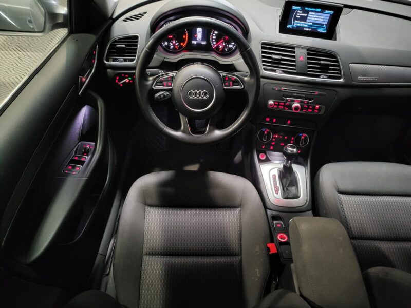 AUDI Q3 2.0 TDI 150cv Ultra Ambiente S-Tronic7 Quattro // SIEGES CHAUFFANT/RADAR-AR/BLUETOOTH
