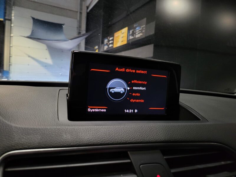 AUDI Q3 2.0 TDI 150cv Ultra Ambiente S-Tronic7 Quattro // SIEGES CHAUFFANT/RADAR-AR/BLUETOOTH