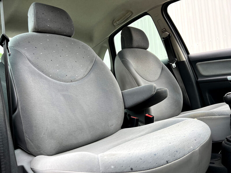 CITROEN C3 EXCLUSIVE 1.4 75 CV CLIMATISATION KIT BLUETOOTH 5 PORTES - Garantie1an