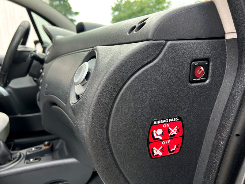 CITROEN C3 EXCLUSIVE 1.4 75 CV CLIMATISATION KIT BLUETOOTH 5 PORTES - Garantie1an