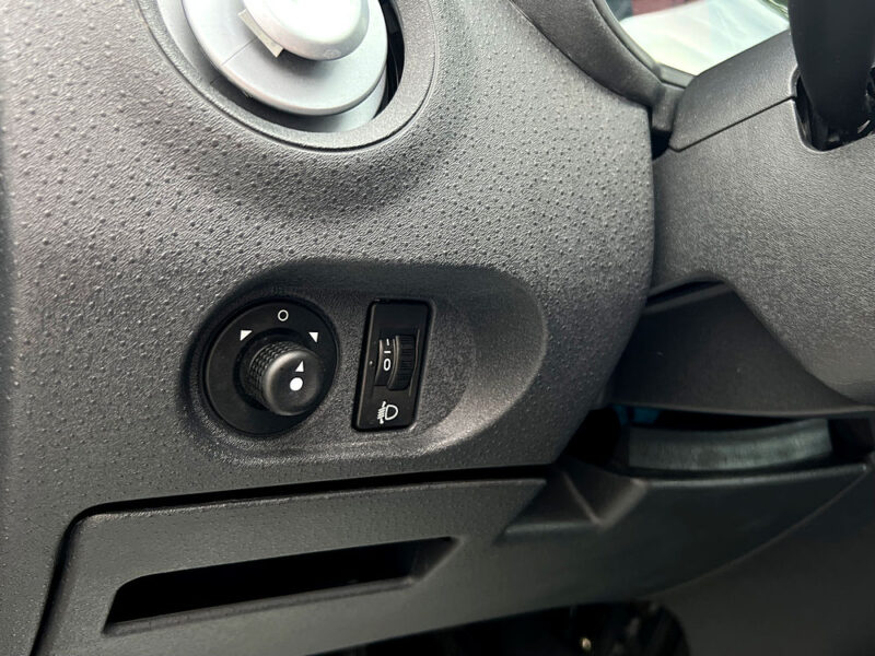 CITROEN C3 EXCLUSIVE 1.4 75 CV CLIMATISATION KIT BLUETOOTH 5 PORTES - Garantie1an