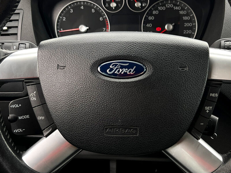 FORD C-MAX FOCUS GHIA 1.6 Ti 115 Cv ECRAN TACTILE BLUETOOTH REGULATEUR - Garantie1an