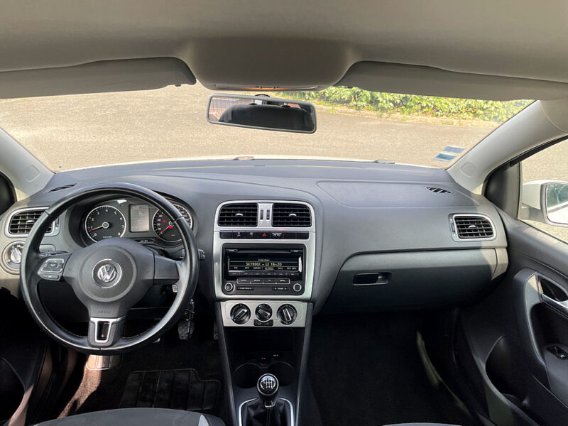 VOLKSWAGEN POLO V 2013