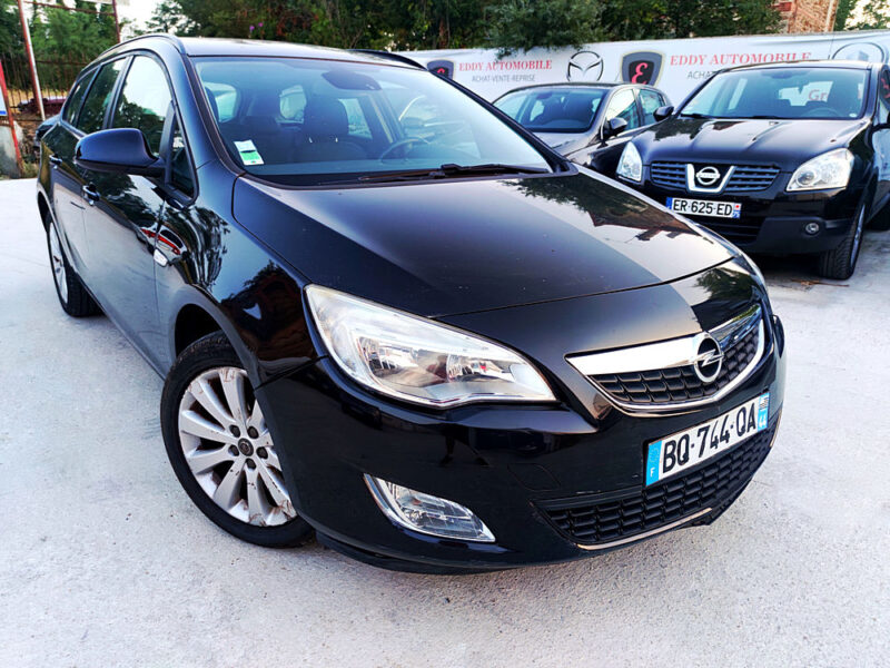 OPEL ASTRA 2011