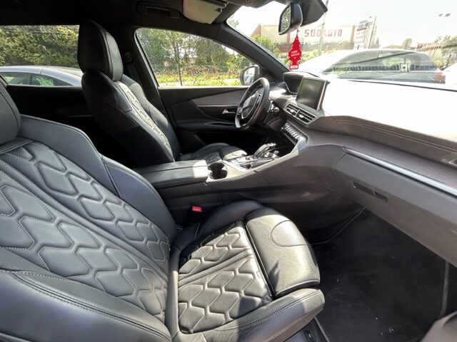 PEUGEOT 3008  GT  2.0 BlueHDi 180  181cv