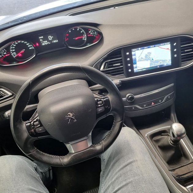 PEUGEOT 308 2016