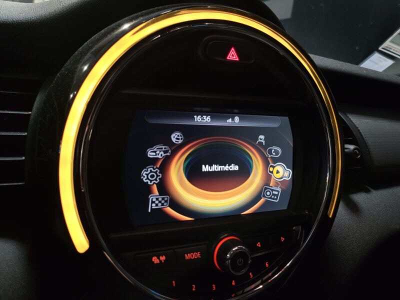 MINI COOPER D 1.5d 116cv SHOREDITCH BVM6 3P // RADAR-AR/BLUETOOTH/TOIT OUVRANT