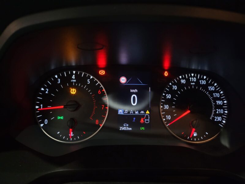 RENAULT CAPTUR II 1.0 TCe 100cv Business GPL 5p // BOITIER GPL/CAMERA DE RECUL/RADAR-AV-AR