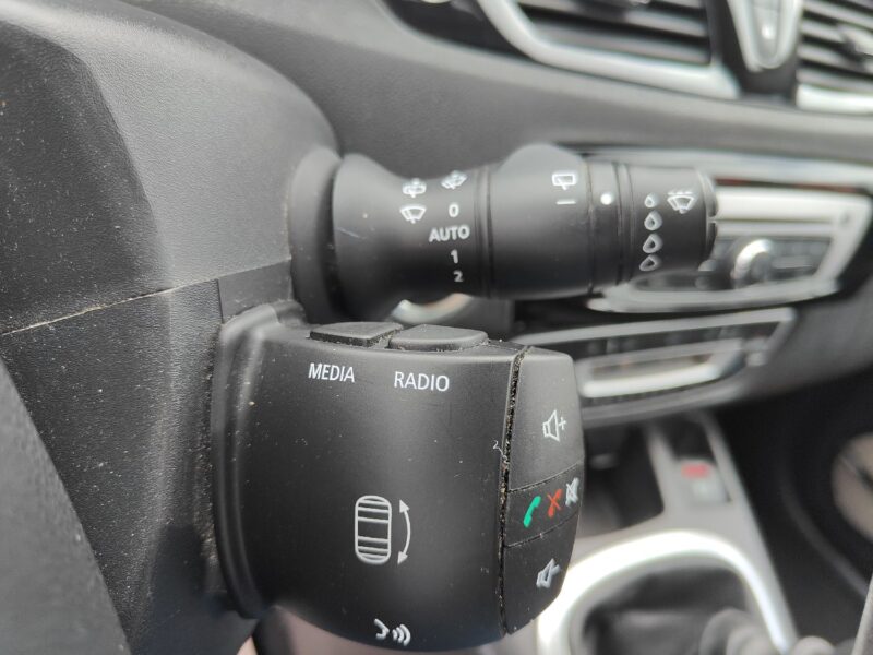 RENAULT SCÉNIC III 1.5 dCi 110cv BOSE